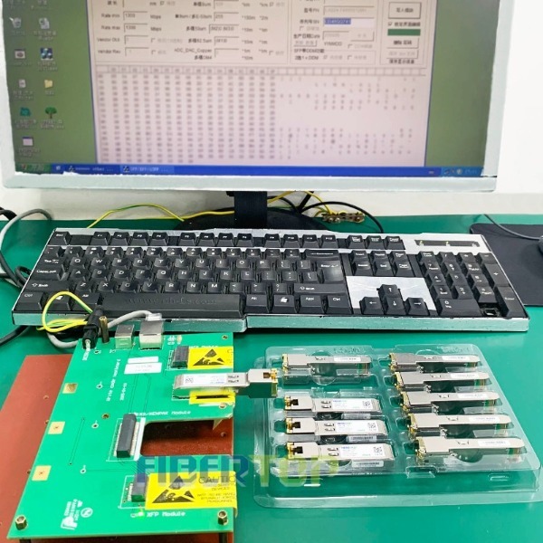 Test Board for SFP/SFP+/XFP/SFP28/QSFP+/QSFP28 transceivers 